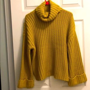 Wide Sleeve Turtleneck Pullover